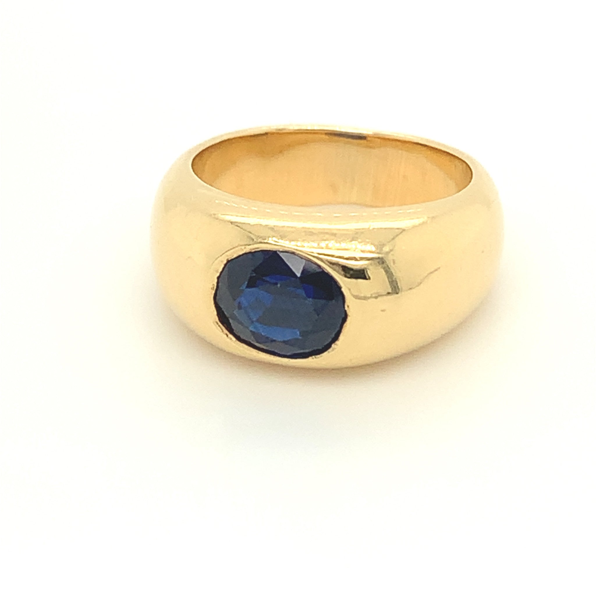 14kt yellow gold oval sapphire ring bezel set – Freedman Jewelers
