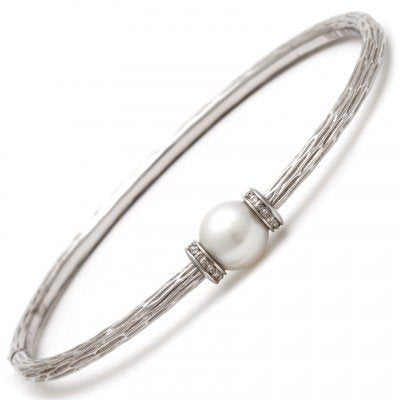 Pearl Bangle Bracelet: Silver Color