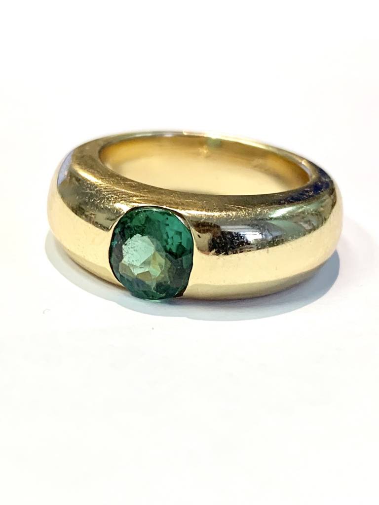 Tsavorite 14kt yellow gold ring