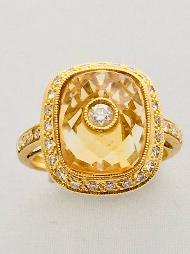 18kt Yellow Citrine & Diamond Ring