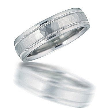 N00124 hammered wedding band